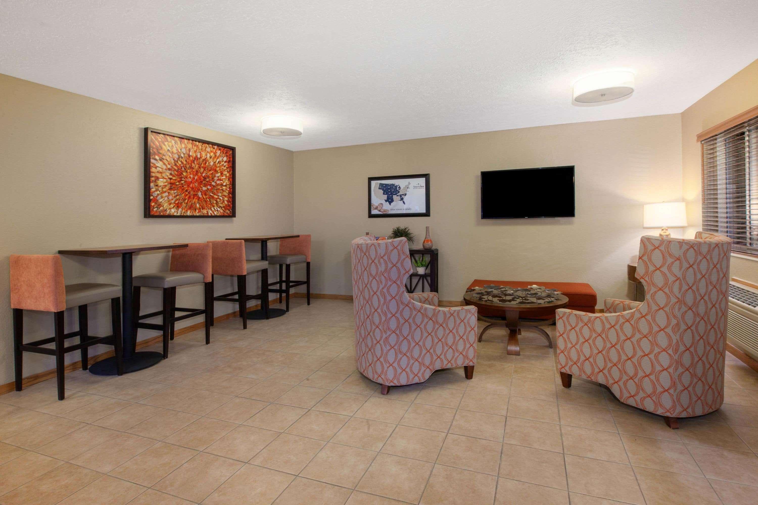 Americinn By Wyndham Petoskey Bagian luar foto